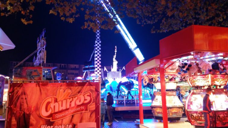 De kermis op het Burgemeester Winklerplein. (Foto Sliedrecht24)