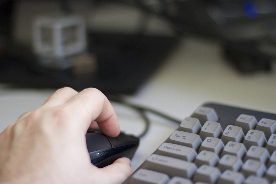 Cursus Klik & Tik om te leren werken met computer en internet ...