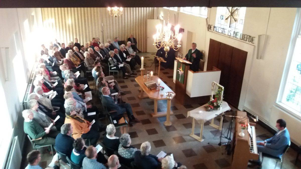 Amateursterrenkundige en predikant Hartogsveld geeft interactieve lezing