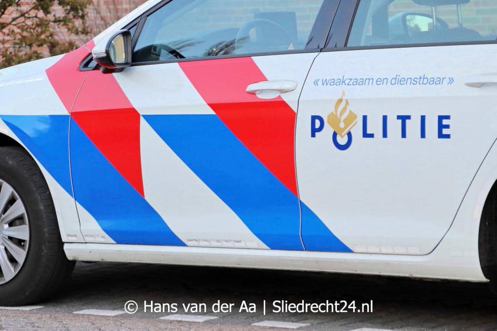 Inbrekers stelen spullen uit blokhut in tuin