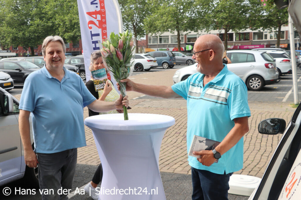Acht jaar online krant Sliedrecht24 met bezoek aan Burgemeester