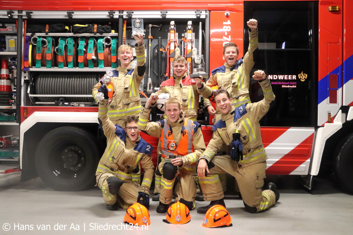 Aspiranten Brandweer Sliedrecht halen bij landelijke wedstrijd derde prijs
