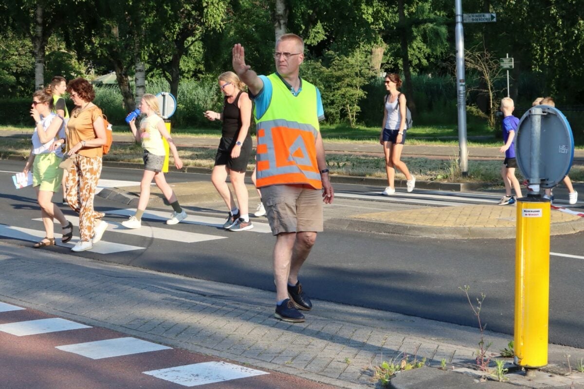 Avondvierdaagse Sliedrecht gaat niet door!; tekort aan verkeersregelaars