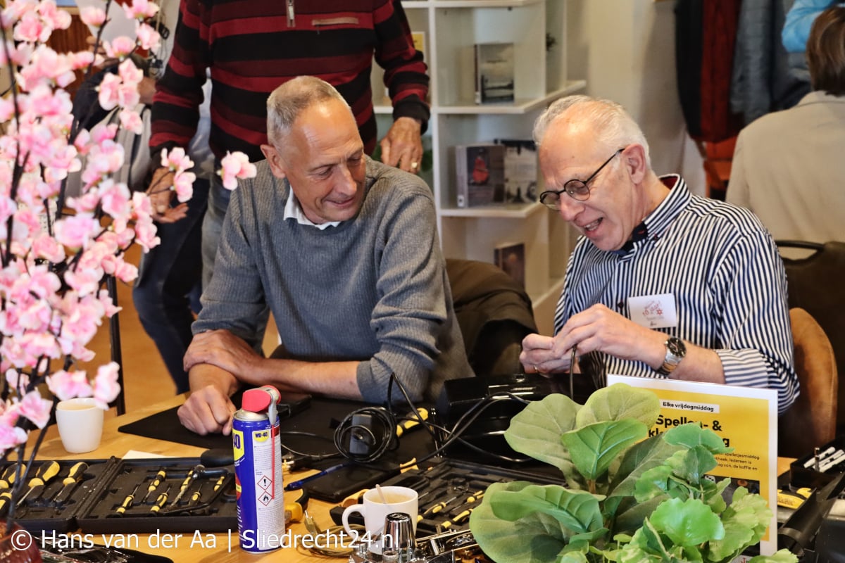 Extra lang Repair Café tijdens regionale museummarkt
