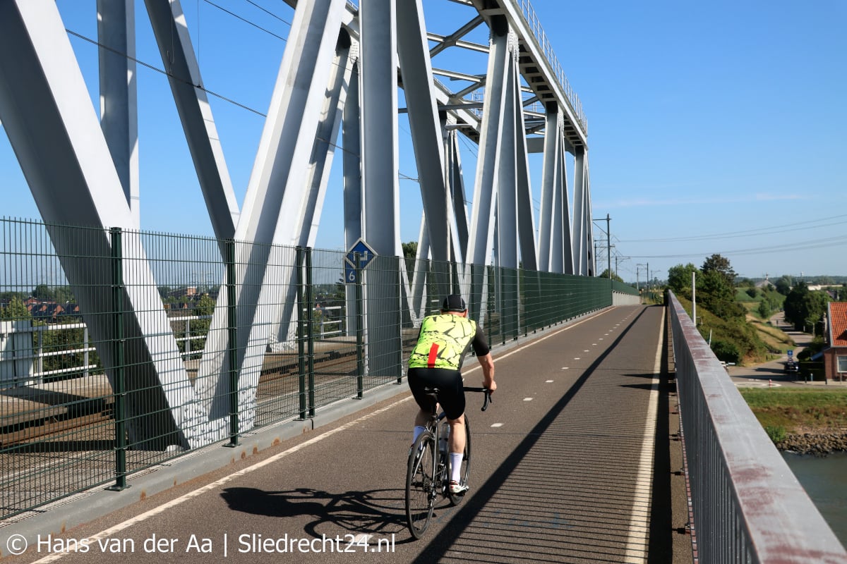 ‘Op twee plaatsen versterkingsmaatregelen nodig voor Baanhoekbrug’