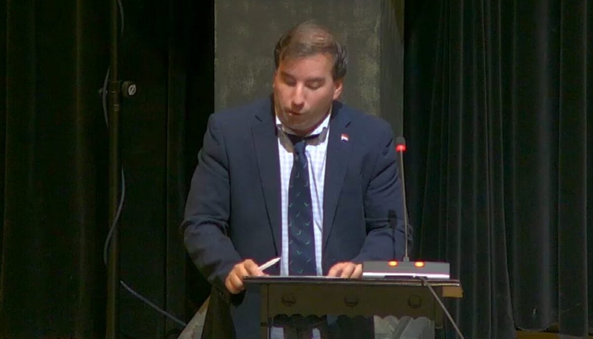 Slydregt.NU staat in gemeenteraad alleen met ‘Stop de AZC-waanzin’