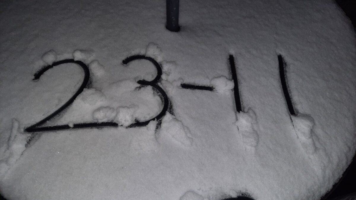 Wakker worden met dun laagje sneeuw…