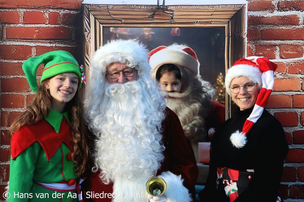 Kerstmarkt Kerkbuurt brengt Baggerdorp in decembersferen