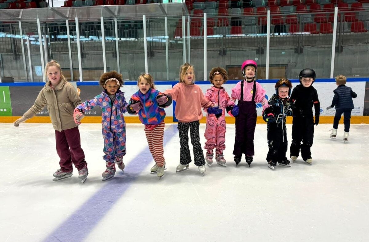 Kunstrijvereniging De Drechtsteden geeft snelcursus schaatsen