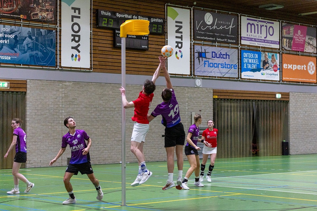 Merwede/Multiplaat toont veerkracht en wint laatste zaalwedstrijd