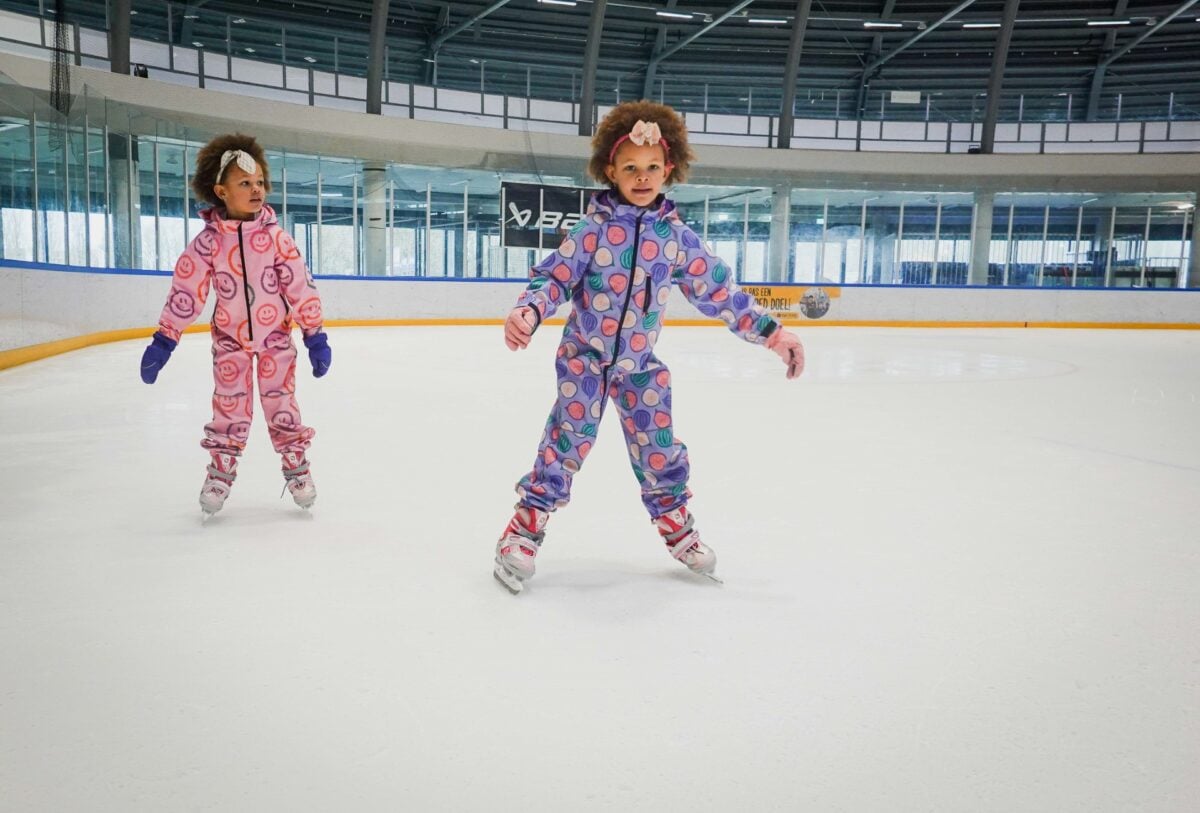 Leren schaatsen tijdens snelcursus in meivakantie
