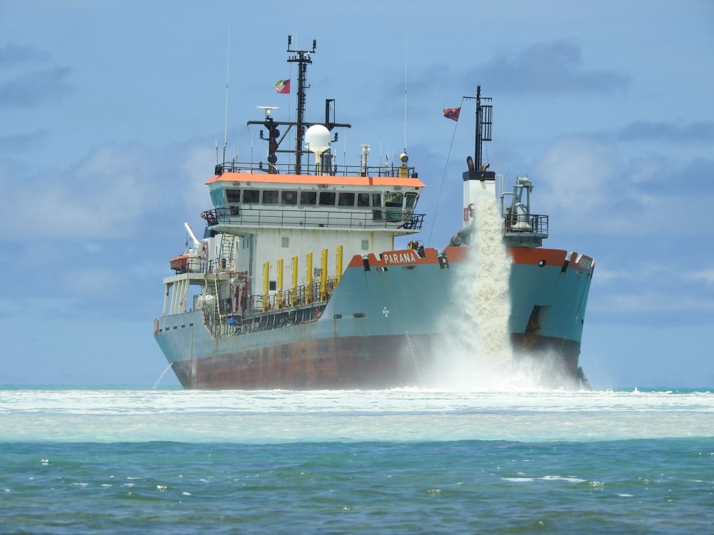 ‘Schip van Sliedrechts bedrijf schendt mogelijk internationaal recht’