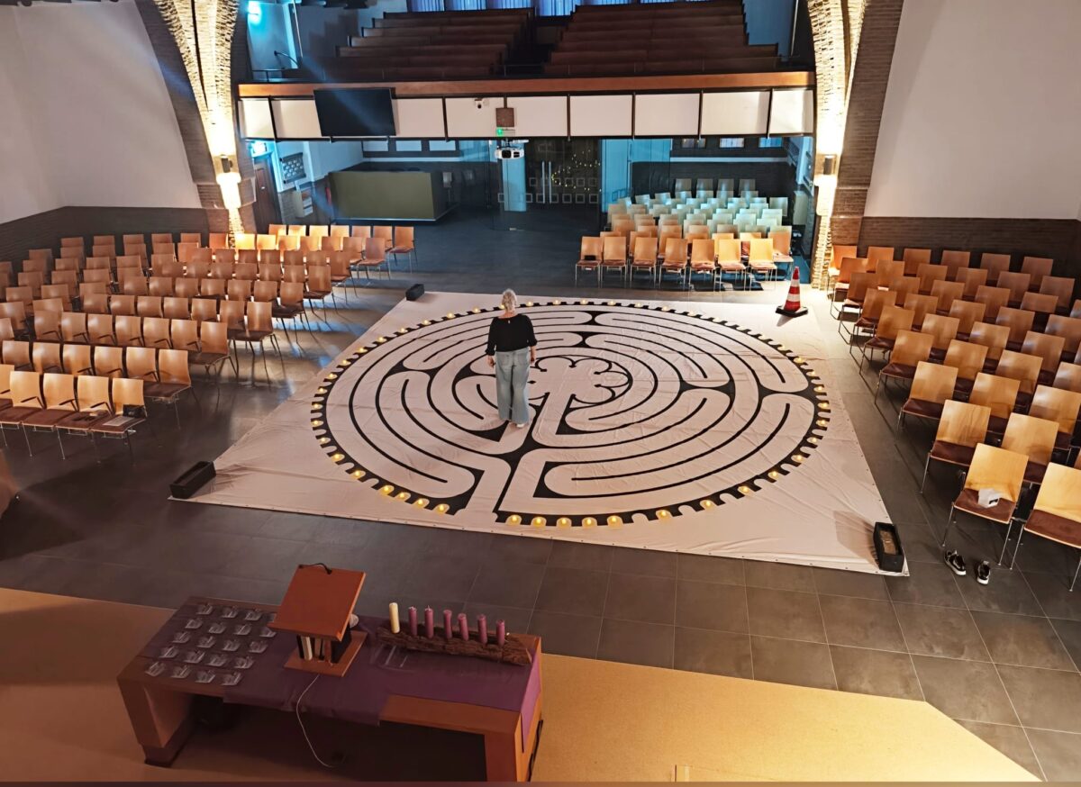 ‘Samen lopen voor vrede verbindt kerk met duizenden mensen wereldwijd’