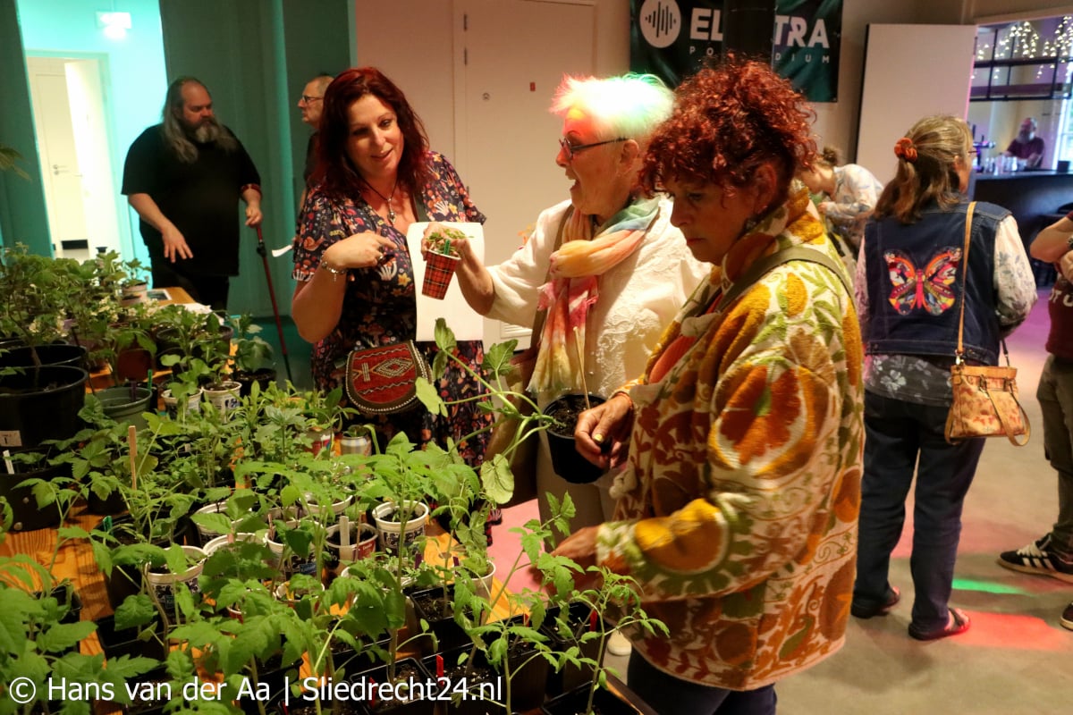 Tuinkriebels worden aangewakkerd tijdens plantjesruilbijeenkomst