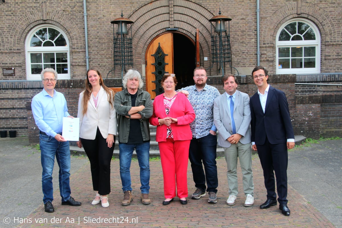 Slydregt. NU, PRO Sliedrecht en GroenLinks/PvdA presenteren coalitieakkoord