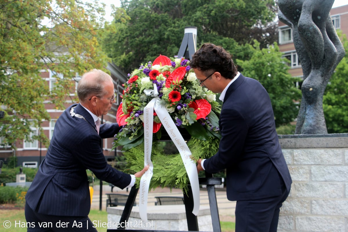 Sliedrechtse 15 Augustus Herdenking in beeld