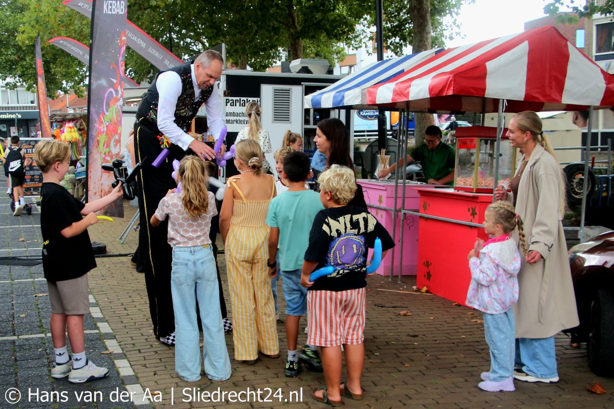 Impuls weekmarkt; eerste klap is een daalder waard