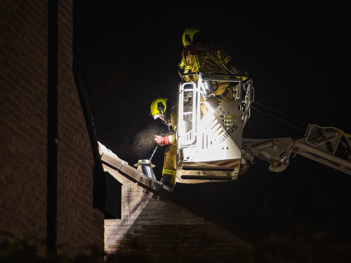 Brandweer voorkomt uitbreiding vuur in schoorsteen